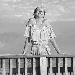 Meet your Posher, Chloe